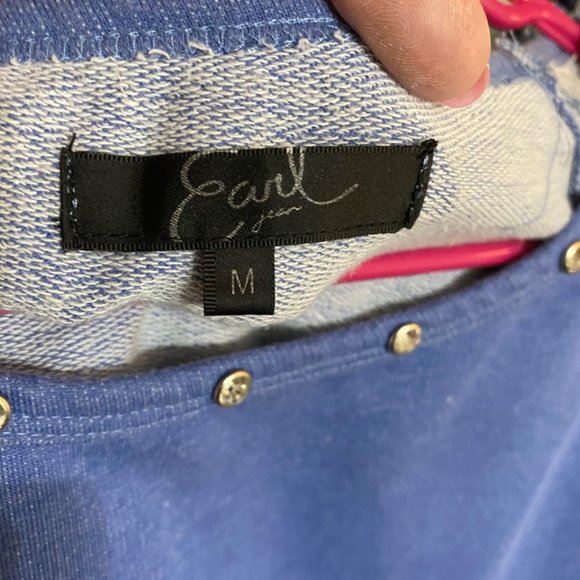 Earl Jean Chambray Denim Color Top with Rhinestones on Neckline Size M - Picture 2 of 9